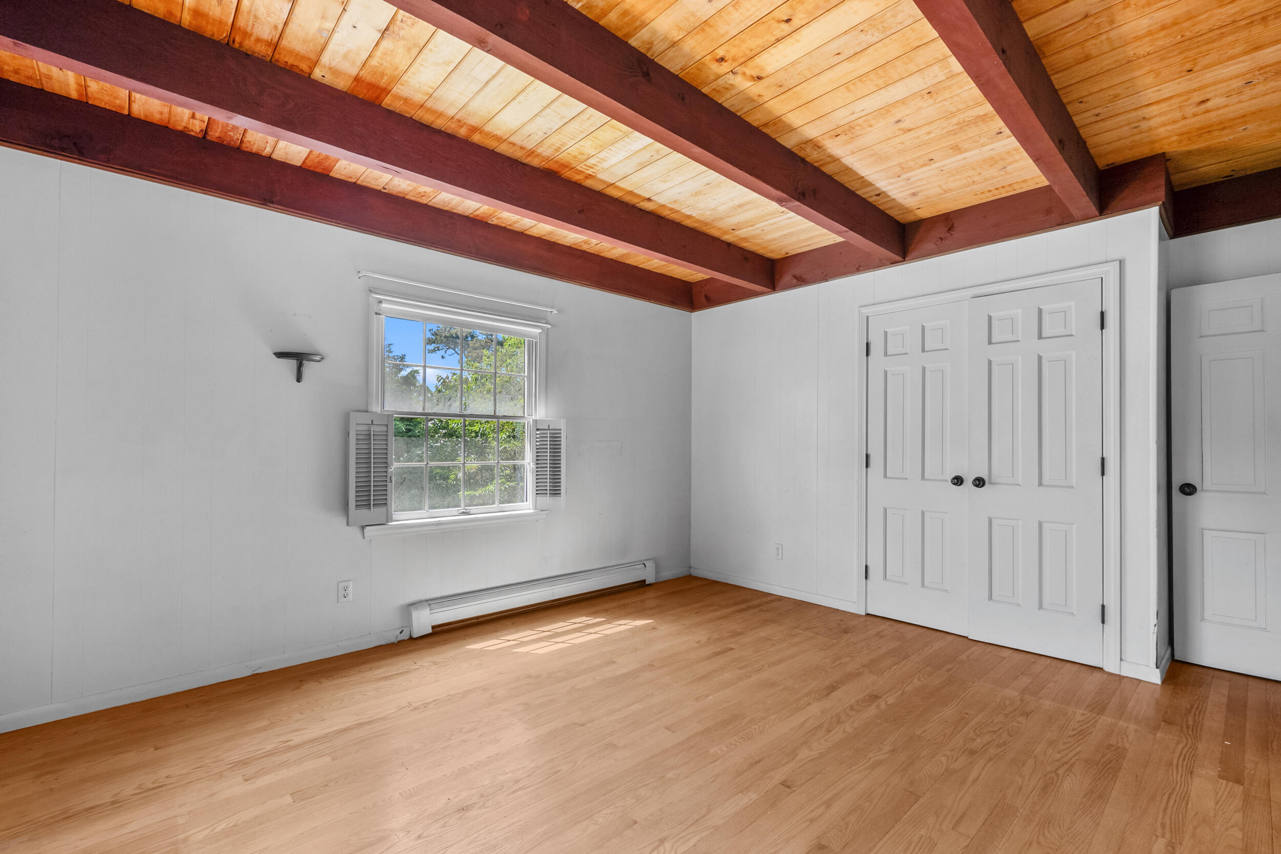 Chatham, Massachusetts 02633, United States, 4 Bedrooms Bedrooms, ,3 BathroomsBathrooms,Residential,Active,191513