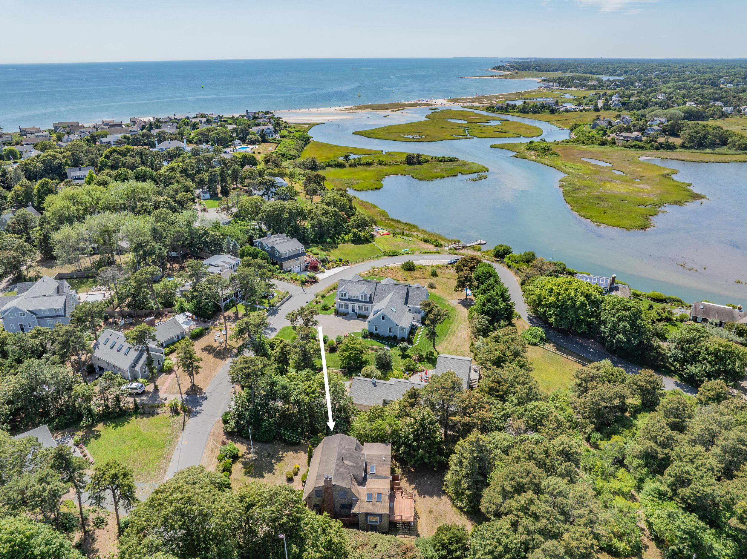 Chatham, Massachusetts 02633, United States, 4 Bedrooms Bedrooms, ,3 BathroomsBathrooms,Residential,Active,191513