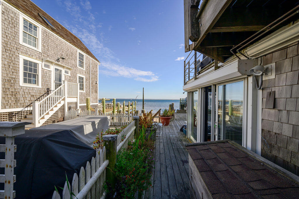 Provincetown, Massachusetts 02657, United States, 3 Bedrooms Bedrooms, ,3 BathroomsBathrooms,Residential,Active,29787