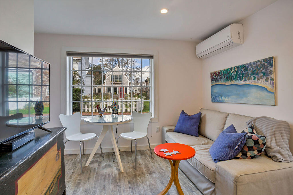 Provincetown, Massachusetts 02657, United States, 3 Bedrooms Bedrooms, ,3 BathroomsBathrooms,Residential,Active,29787