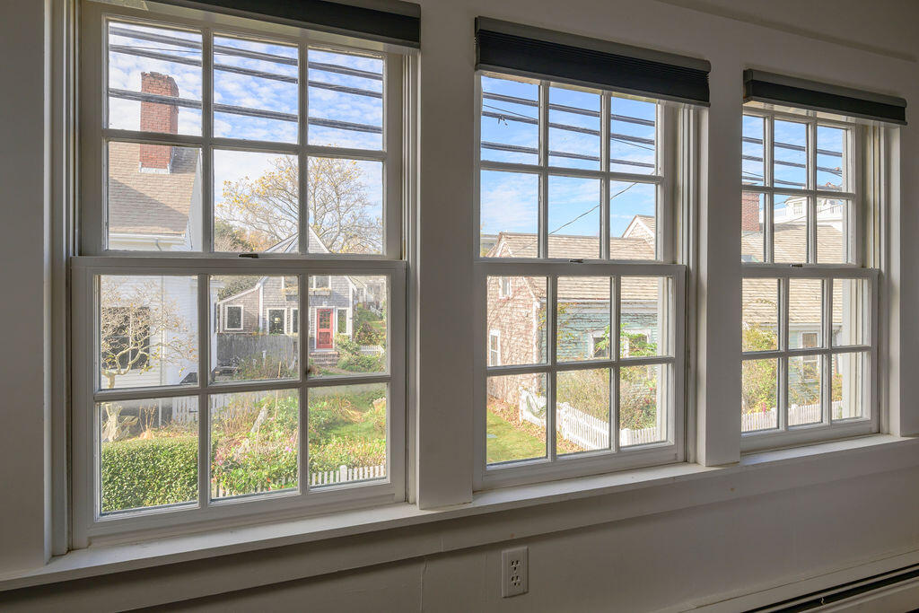 Provincetown, Massachusetts 02657, United States, 3 Bedrooms Bedrooms, ,3 BathroomsBathrooms,Residential,Active,29787