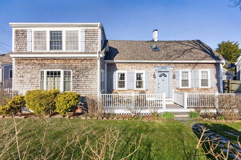 Photo of 3 Kendall Lane #Unit B3, Provincetown, MA 02657 (MLS # 22601578)