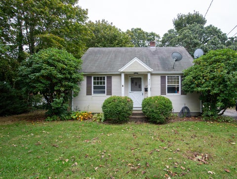 Photo of 477 Teaticket Highway, Falmouth, MA 02540 (MLS # 22605235)