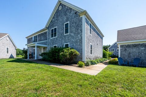 Condominium in Mashpee MA 24 Center Street 20.jpg