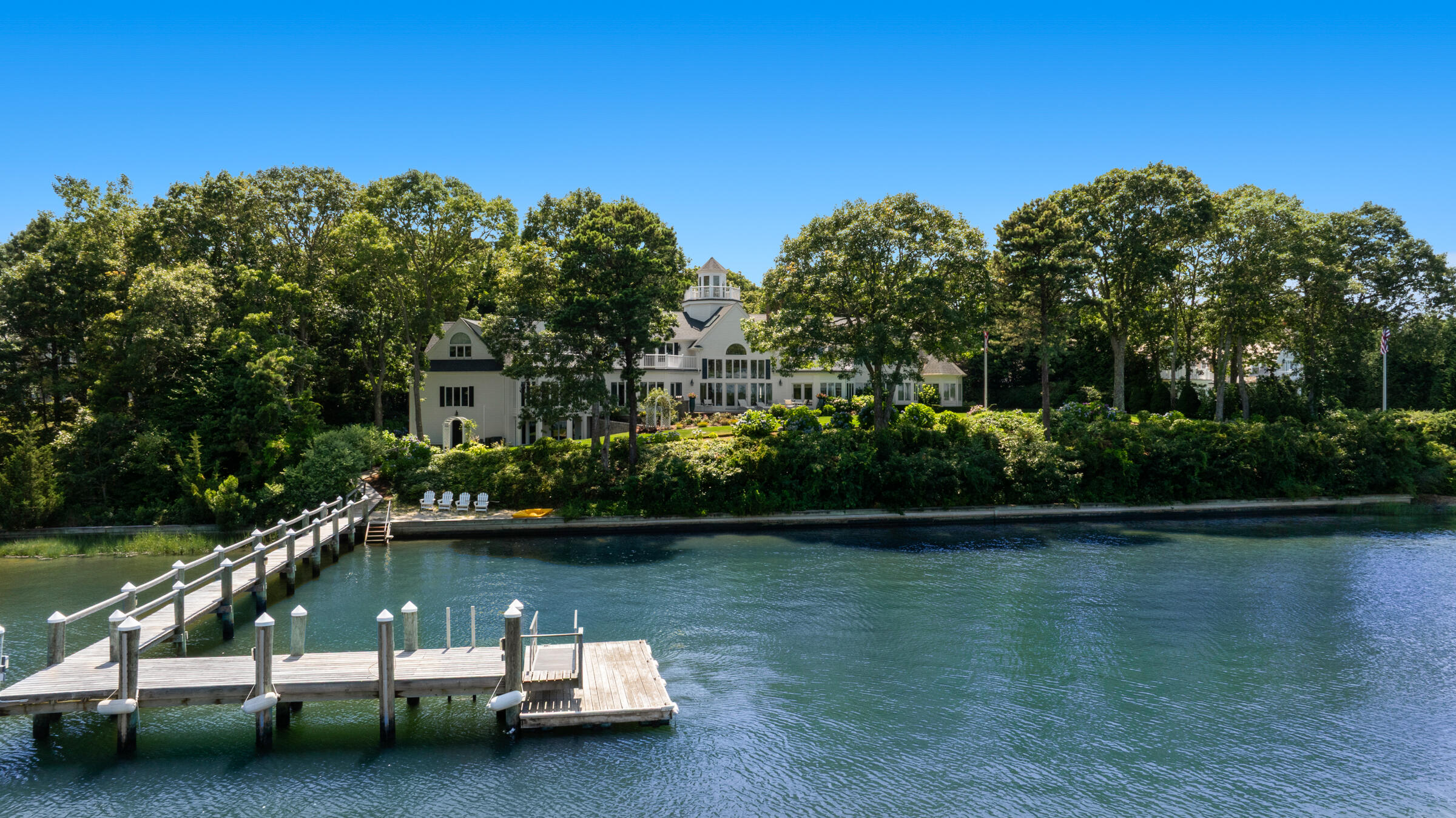 Osterville, Massachusetts 02655, United States, 5 Bedrooms Bedrooms, ,6 BathroomsBathrooms,Residential,Active,98678