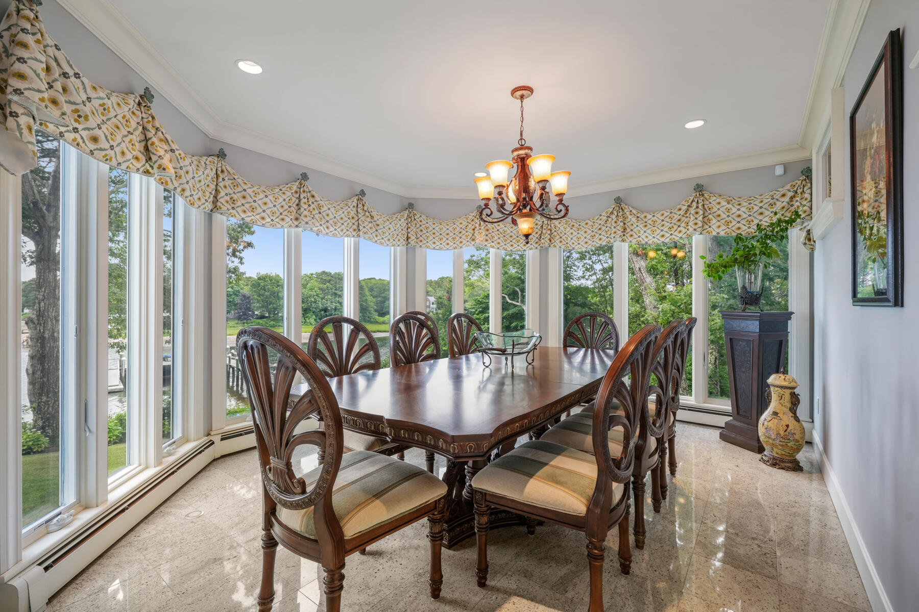 Osterville, Massachusetts 02655, United States, 5 Bedrooms Bedrooms, ,6 BathroomsBathrooms,Residential,Active,98678