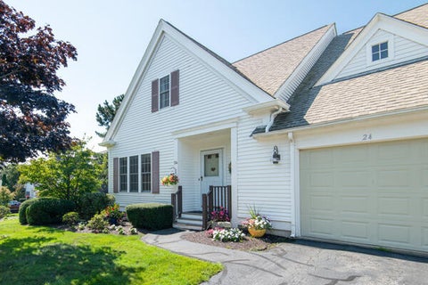 Photo of 24 Stratford Ridge, Mashpee, MA 02649 (MLS # 22604251)