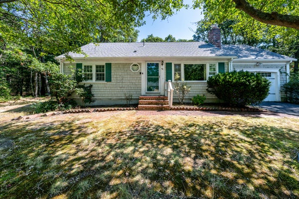 44 DOGWOOD LN, COTUIT, MA 02635 - Image bb01a2bccf44a3a63cfb35ed28a7d7b0/903792457