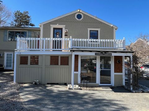 Photo of 30 Conwell Street #8, Provincetown, MA 02657 (MLS # 22600823)