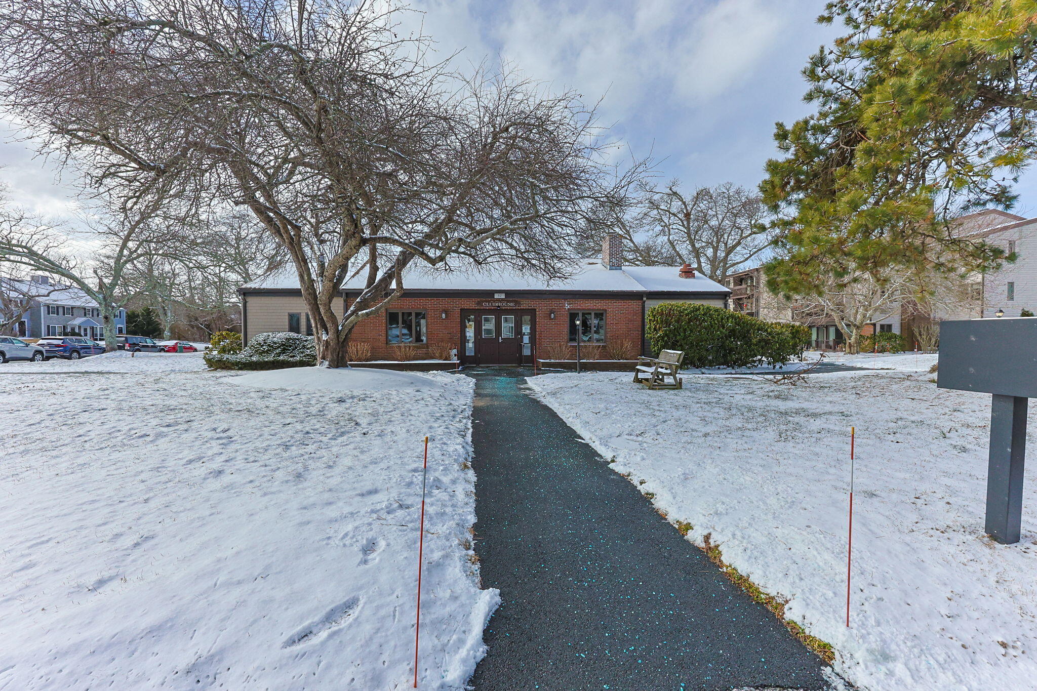 Orleans, Massachusetts 02653, United States, 1 Bedroom Bedrooms, ,1 BathroomBathrooms,Residential,Pending,15230