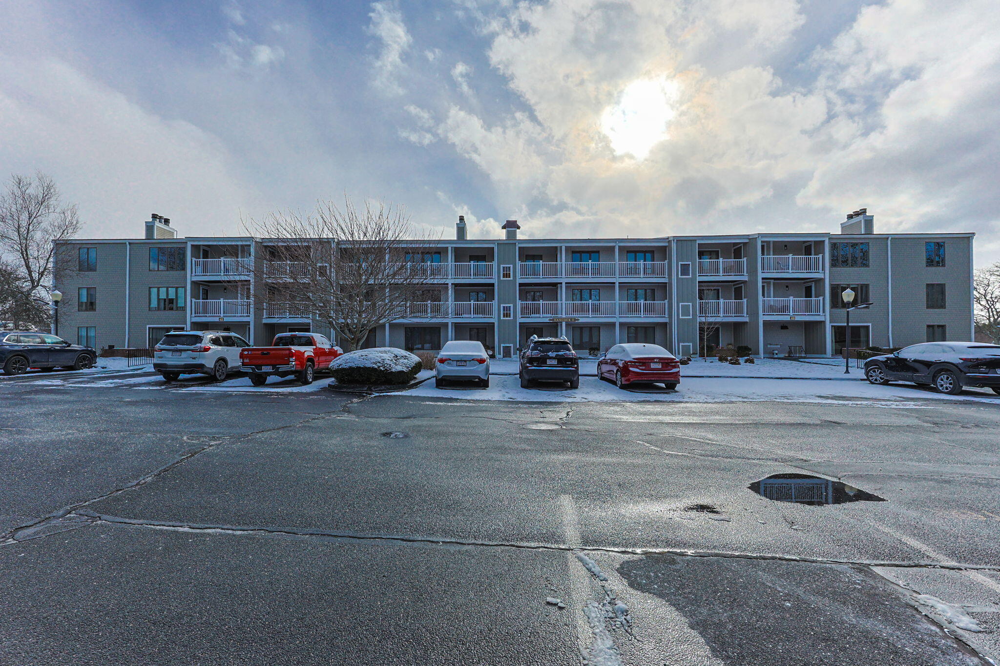 Orleans, Massachusetts 02653, United States, 1 Bedroom Bedrooms, ,1 BathroomBathrooms,Residential,Pending,15230