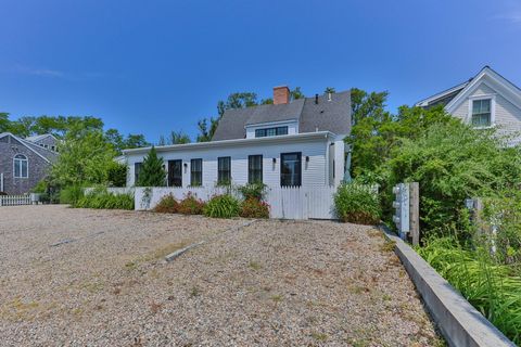 Condominium in Provincetown MA 600 Commercial Street 19.jpg