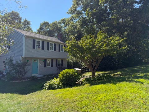 Photo of 39 Warwick Way, Mashpee, MA 02649 (MLS # 22604665)