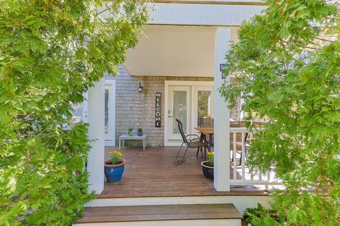 Photo of 52 Harry Kemp Way #UNIT 6, Provincetown, MA 02657 (MLS # 22601341)