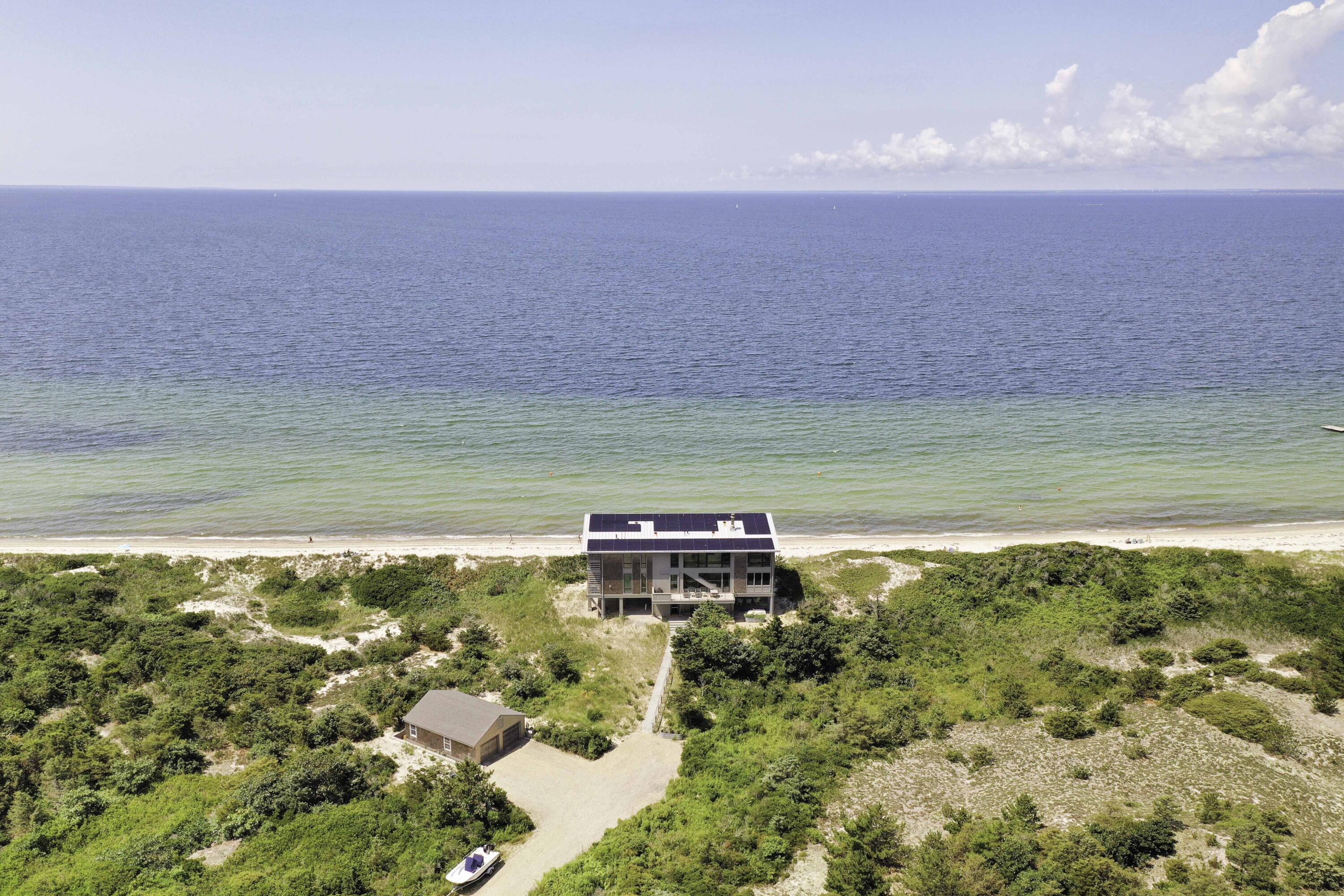 Falmouth, Massachusetts 02540, United States, 4 Bedrooms Bedrooms, ,4 BathroomsBathrooms,Residential,Pending,71357