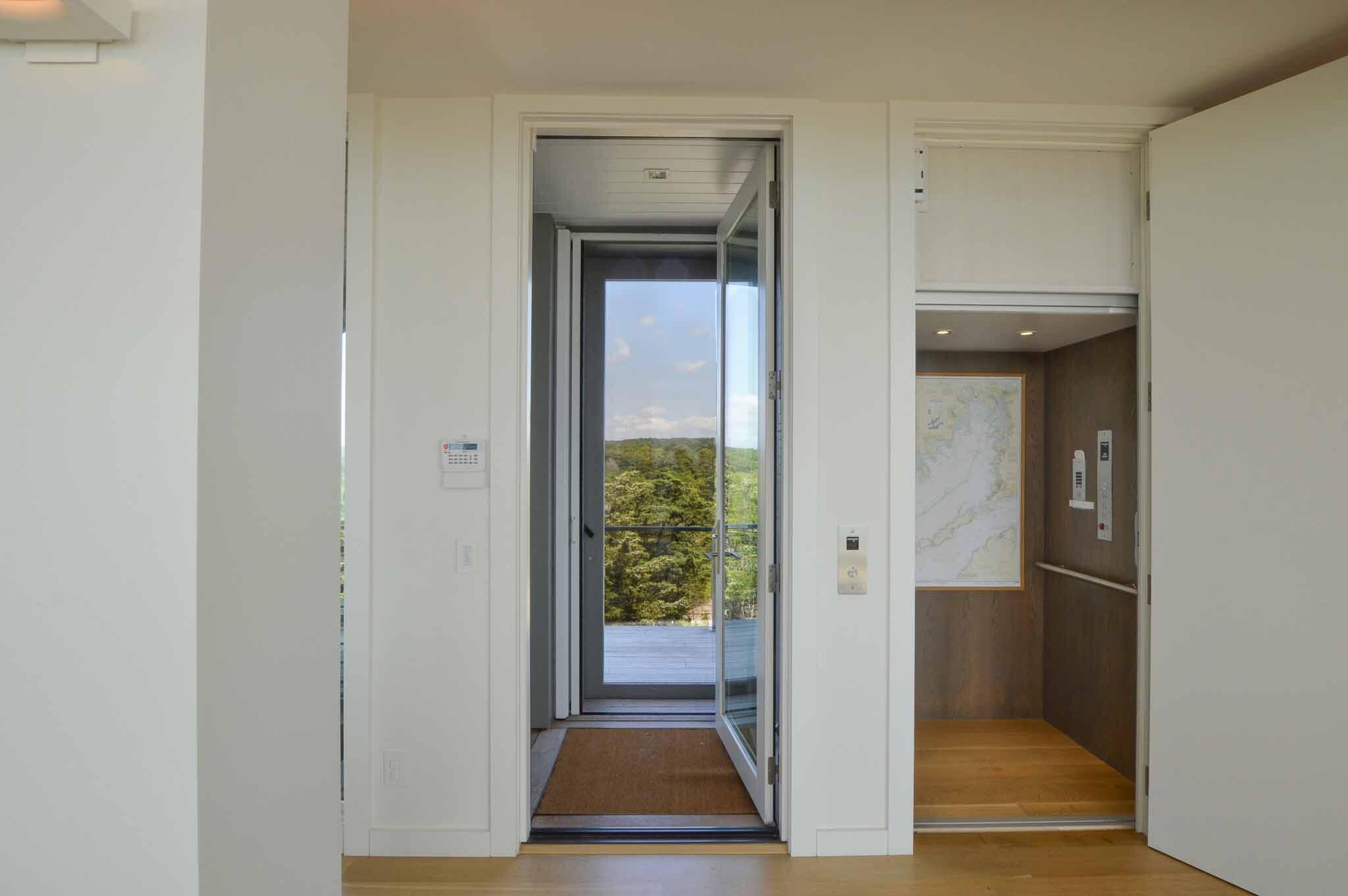 Falmouth, Massachusetts 02540, United States, 4 Bedrooms Bedrooms, ,4 BathroomsBathrooms,Residential,Pending,71357