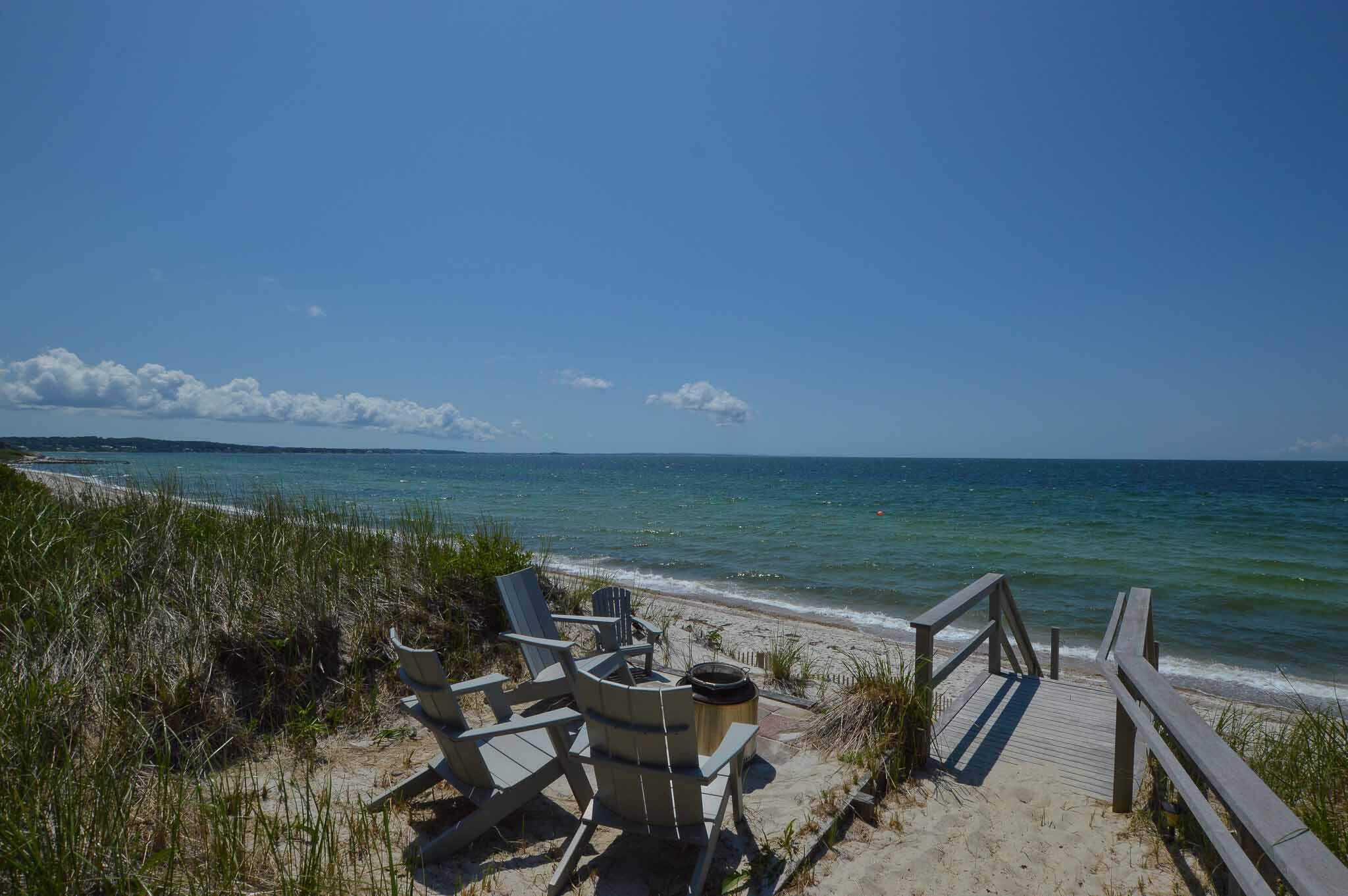 Falmouth, Massachusetts 02540, United States, 4 Bedrooms Bedrooms, ,4 BathroomsBathrooms,Residential,Pending,71357