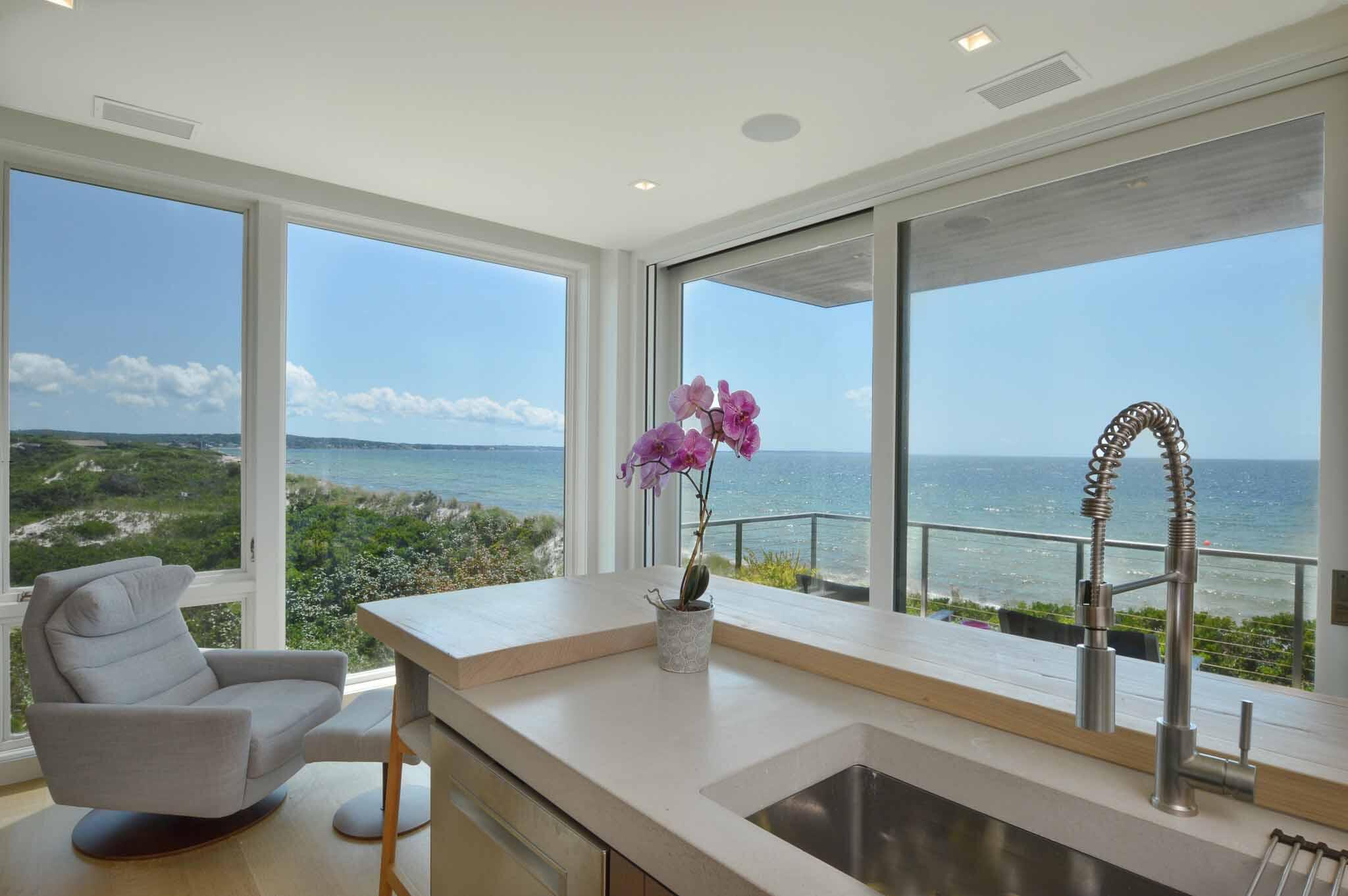 Falmouth, Massachusetts 02540, United States, 4 Bedrooms Bedrooms, ,4 BathroomsBathrooms,Residential,Pending,71357