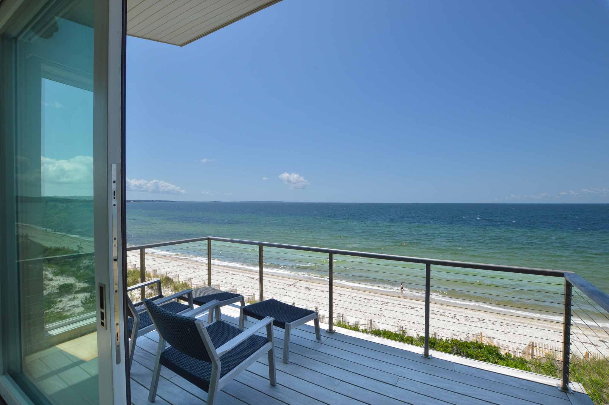 Falmouth, Massachusetts 02540, United States, 4 Bedrooms Bedrooms, ,4 BathroomsBathrooms,Residential,Pending,71357