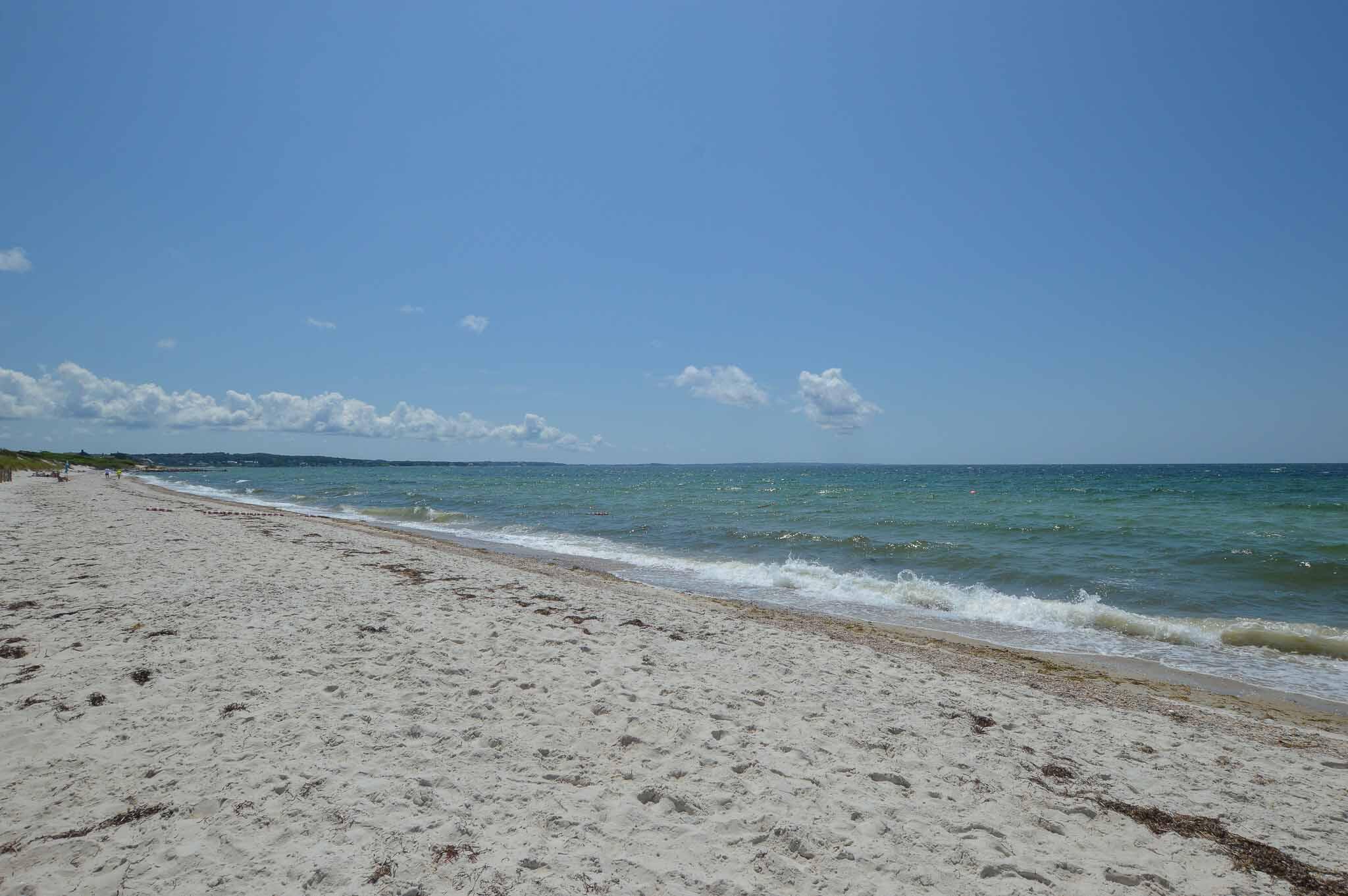 Falmouth, Massachusetts 02540, United States, 4 Bedrooms Bedrooms, ,4 BathroomsBathrooms,Residential,Pending,71357