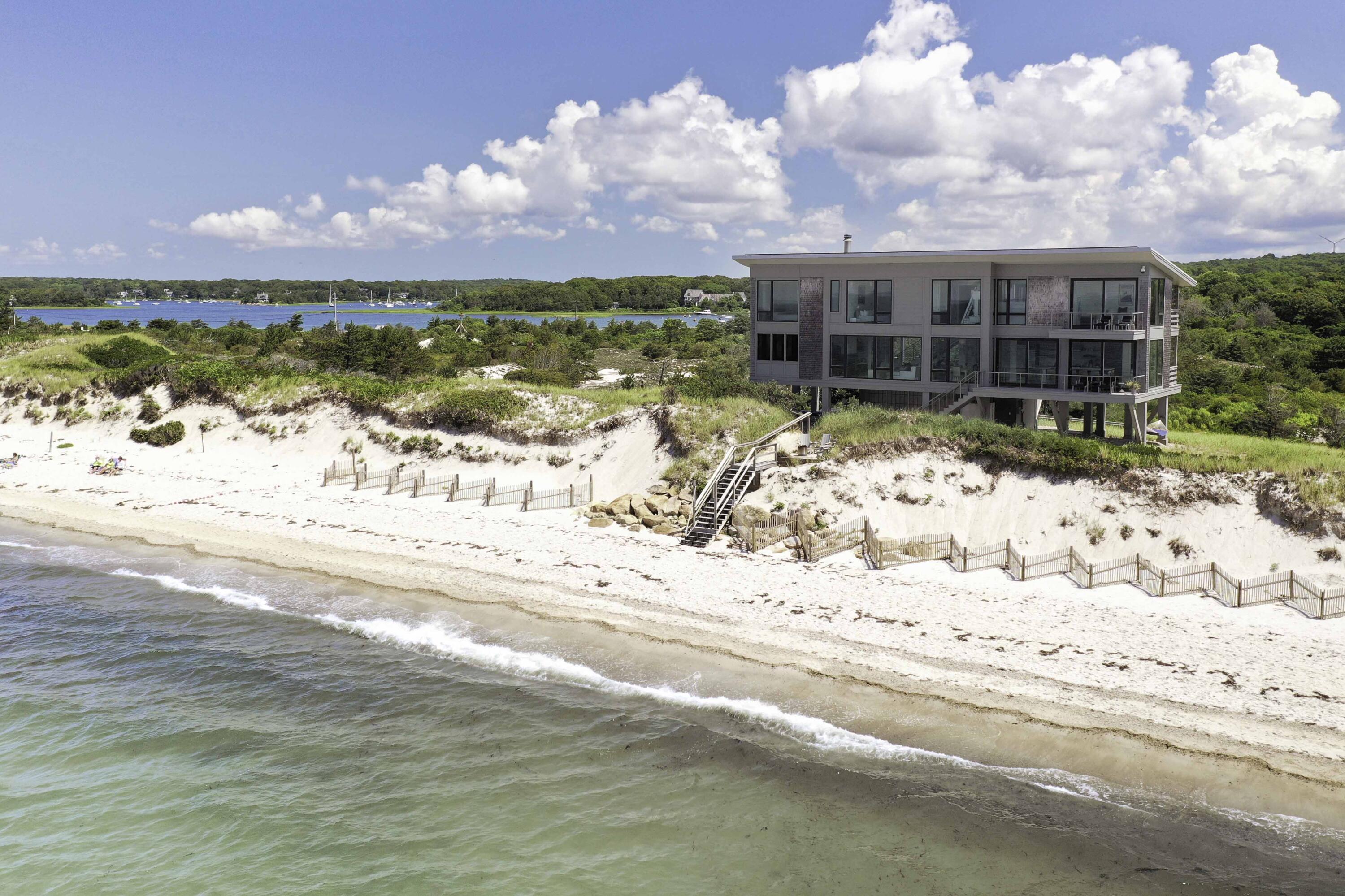 Falmouth, Massachusetts 02540, United States, 4 Bedrooms Bedrooms, ,4 BathroomsBathrooms,Residential,Pending,71357