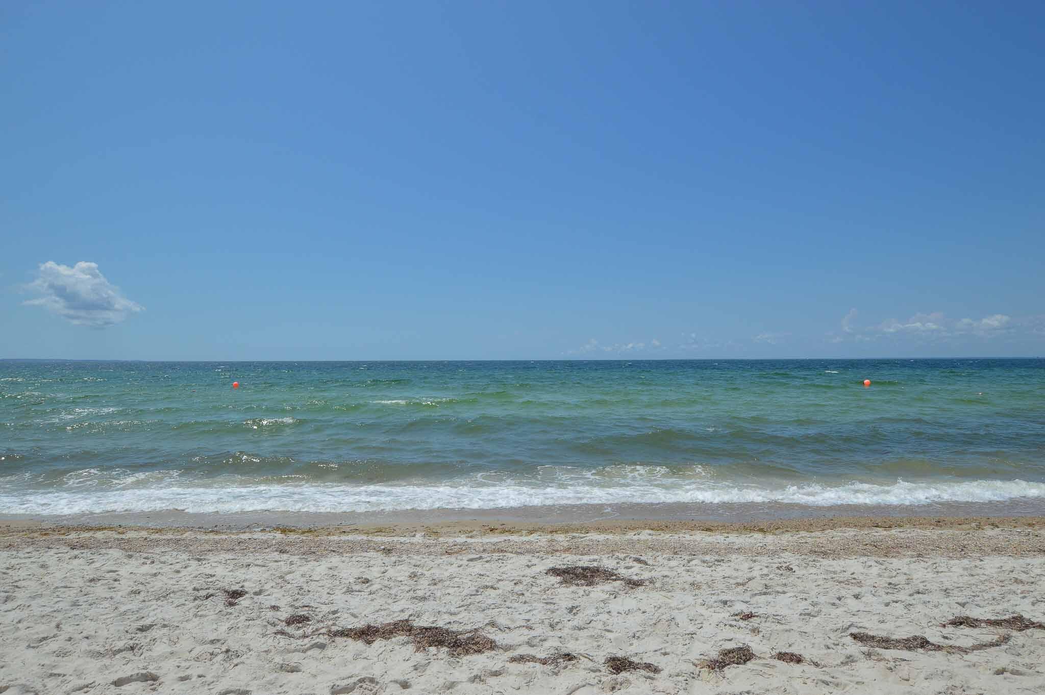 Falmouth, Massachusetts 02540, United States, 4 Bedrooms Bedrooms, ,4 BathroomsBathrooms,Residential,Pending,71357