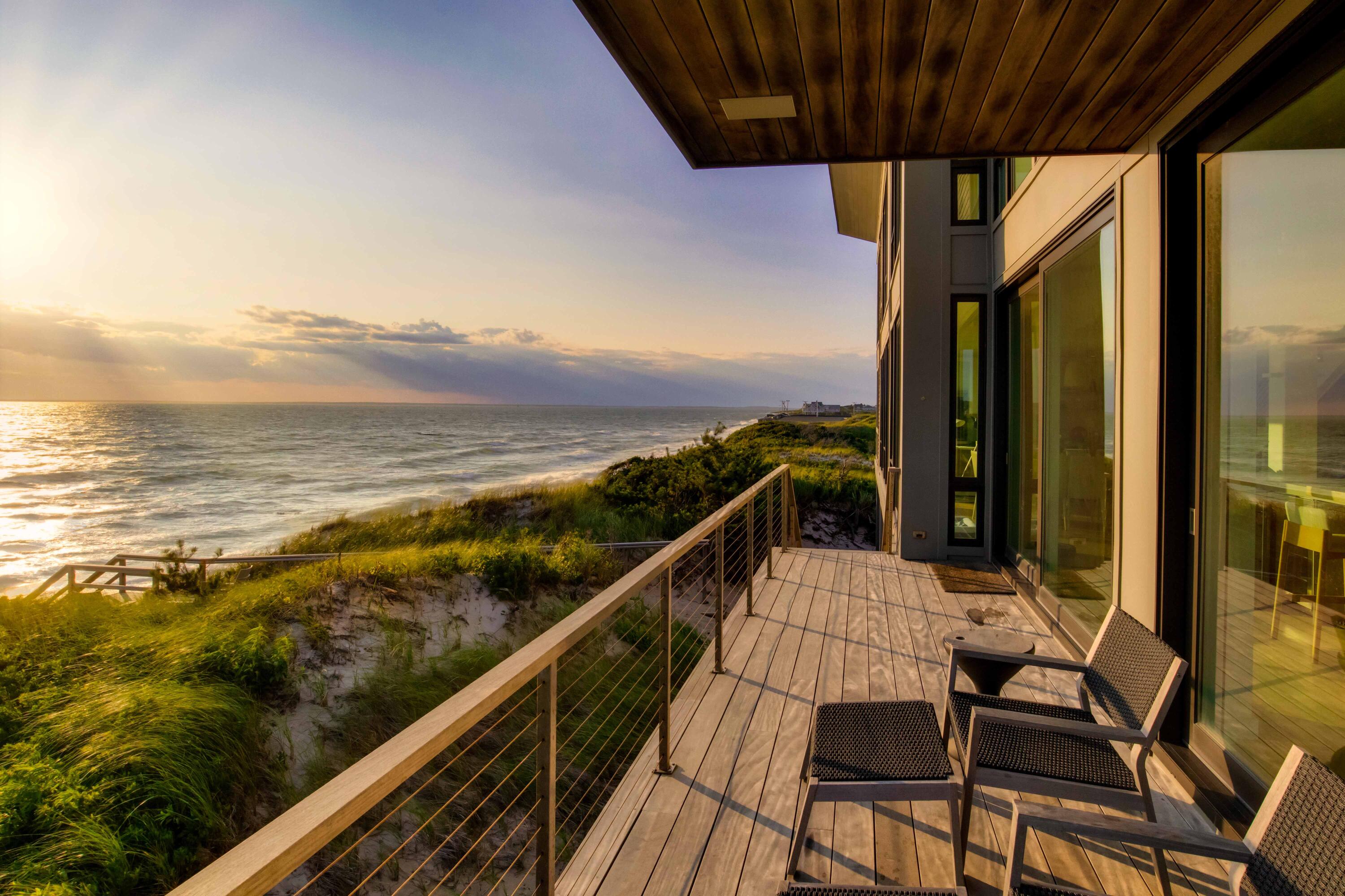 Falmouth, Massachusetts 02540, United States, 4 Bedrooms Bedrooms, ,4 BathroomsBathrooms,Residential,Pending,71357