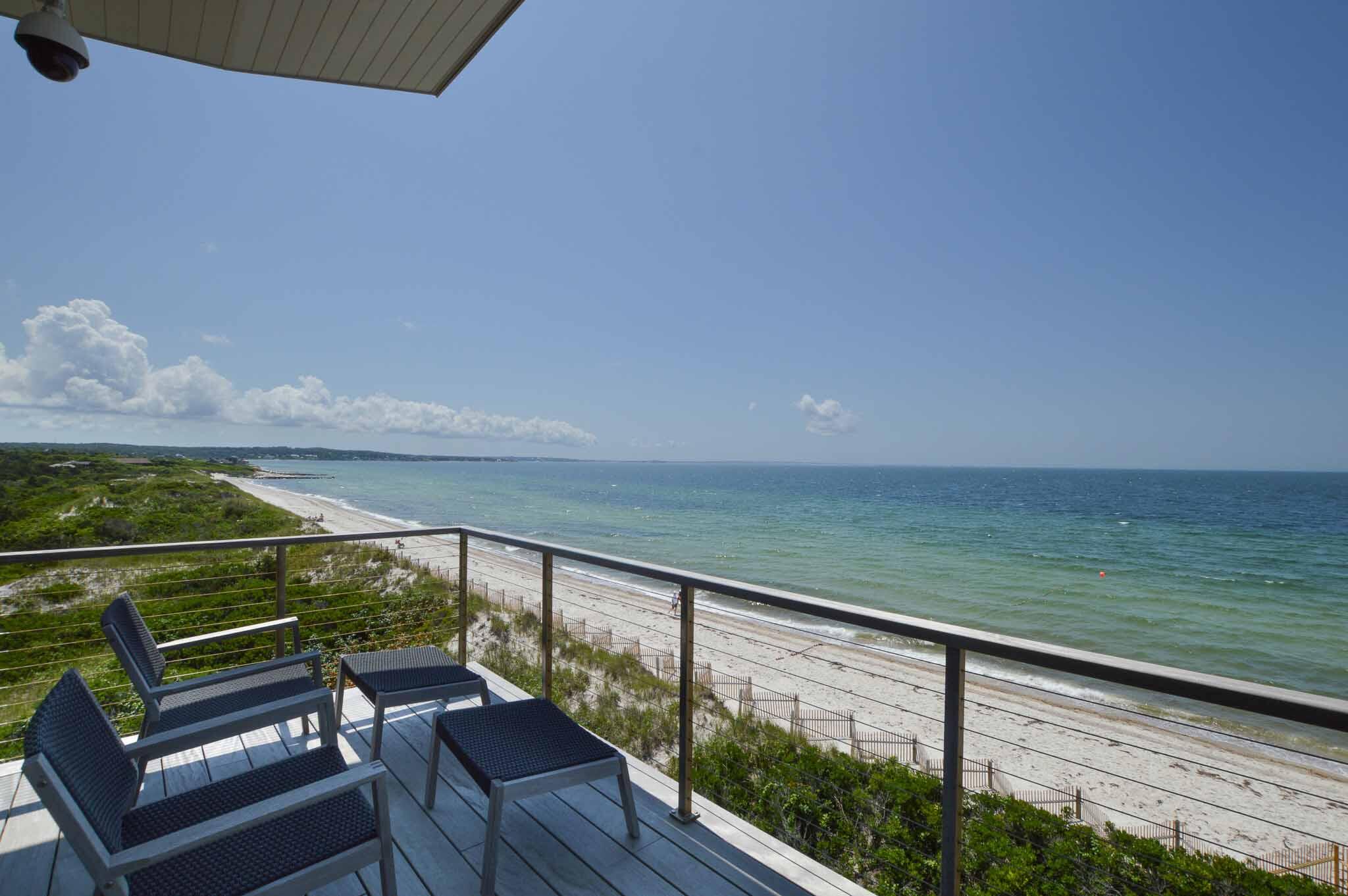 Falmouth, Massachusetts 02540, United States, 4 Bedrooms Bedrooms, ,4 BathroomsBathrooms,Residential,Pending,71357