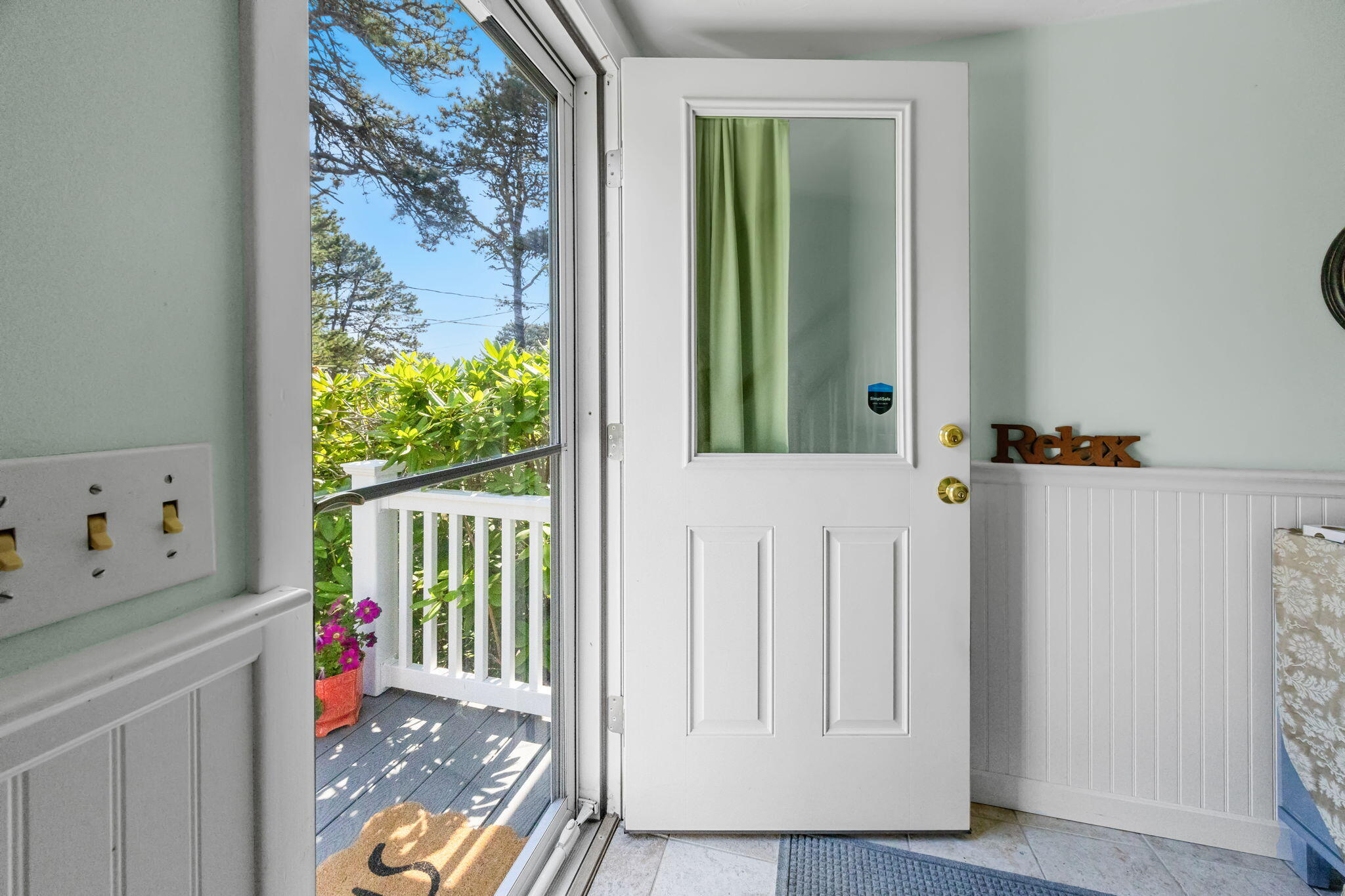 Wellfleet, Massachusetts 02667, United States, 3 Bedrooms Bedrooms, ,2 BathroomsBathrooms,Residential,Pending,158784