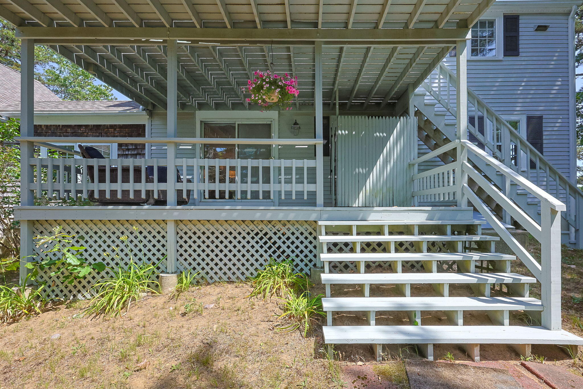 Wellfleet, Massachusetts 02667, United States, 3 Bedrooms Bedrooms, ,2 BathroomsBathrooms,Residential,Pending,158784