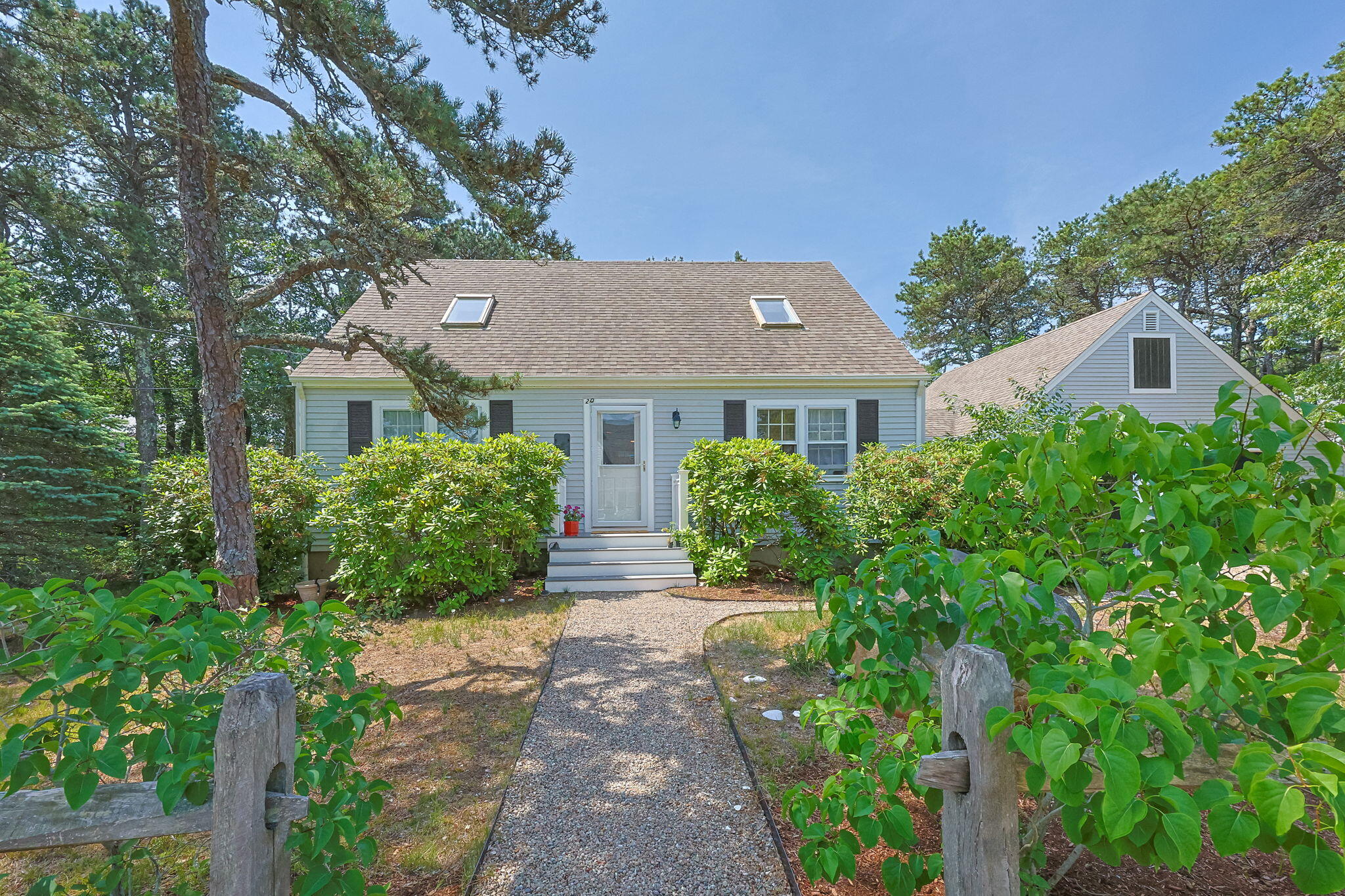 Wellfleet, Massachusetts 02667, United States, 3 Bedrooms Bedrooms, ,2 BathroomsBathrooms,Residential,Pending,158784