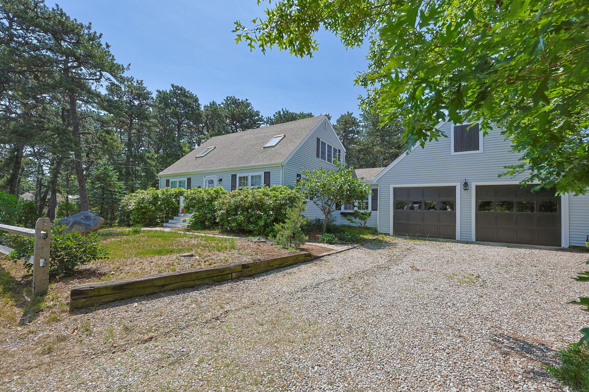 Wellfleet, Massachusetts 02667, United States, 3 Bedrooms Bedrooms, ,2 BathroomsBathrooms,Residential,Pending,158784