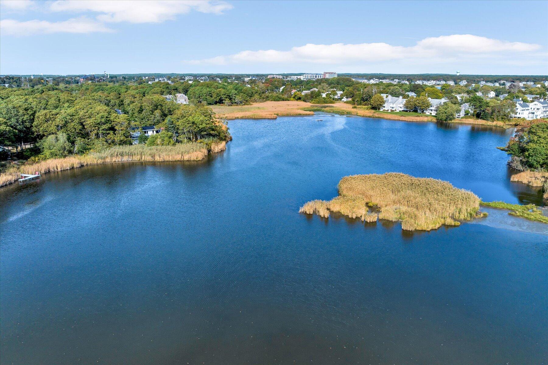 Hyannis, Massachusetts 02601, United States, 3 Bedrooms Bedrooms, ,6 BathroomsBathrooms,Residential,Pending,9663