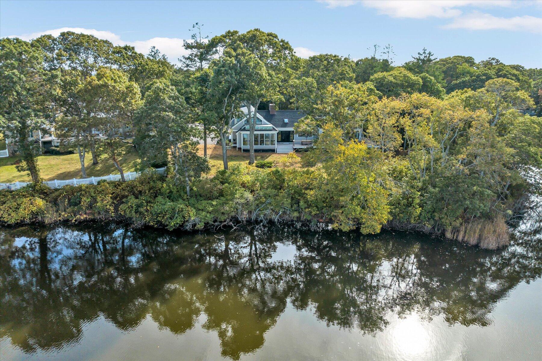 Hyannis, Massachusetts 02601, United States, 3 Bedrooms Bedrooms, ,6 BathroomsBathrooms,Residential,Pending,9663