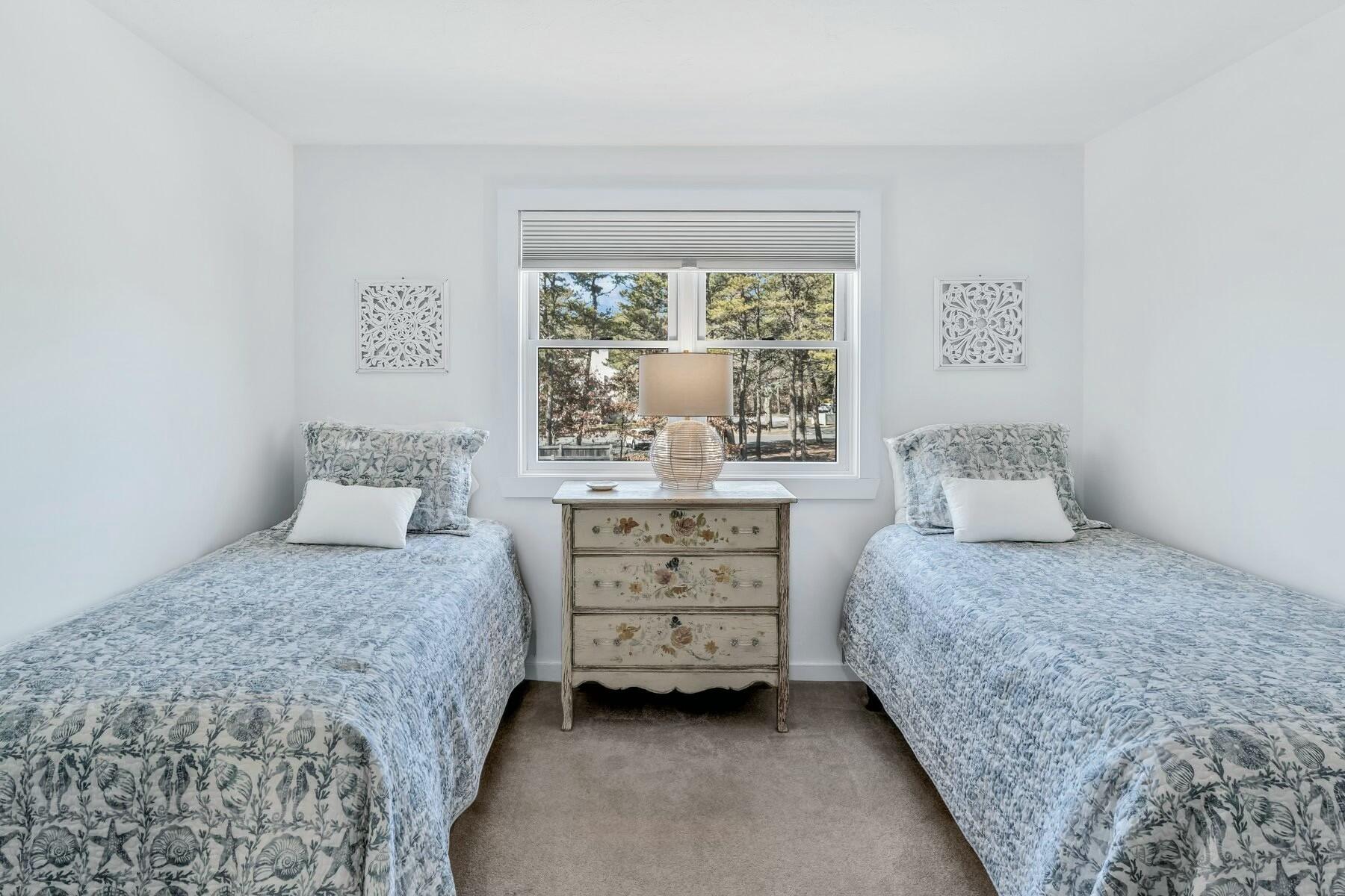 Mashpee, Massachusetts 02649, United States, 2 Bedrooms Bedrooms, ,2 BathroomsBathrooms,Residential,Pending,124518