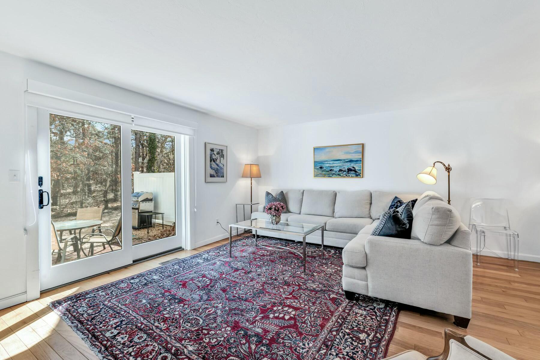 Mashpee, Massachusetts 02649, United States, 2 Bedrooms Bedrooms, ,2 BathroomsBathrooms,Residential,Pending,124518