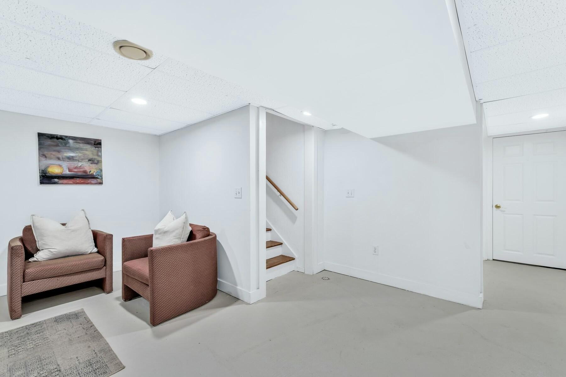 Mashpee, Massachusetts 02649, United States, 2 Bedrooms Bedrooms, ,2 BathroomsBathrooms,Residential,Pending,124518