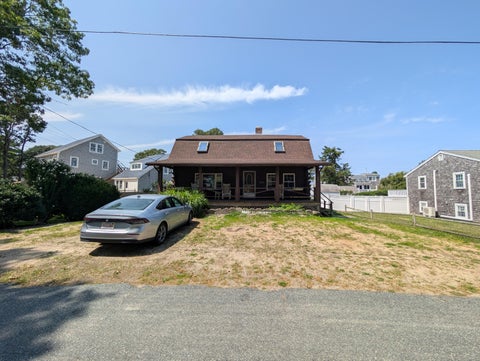 Photo of 40 Daisy Hill Road, Hyannis, MA 02601 (MLS # 22603899)