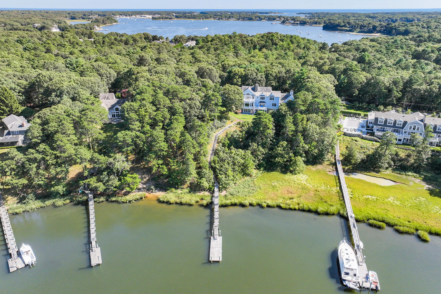 Marstons Mills, Massachusetts 02648, United States, 5 Bedrooms Bedrooms, ,6 BathroomsBathrooms,Residential,Pending,44584