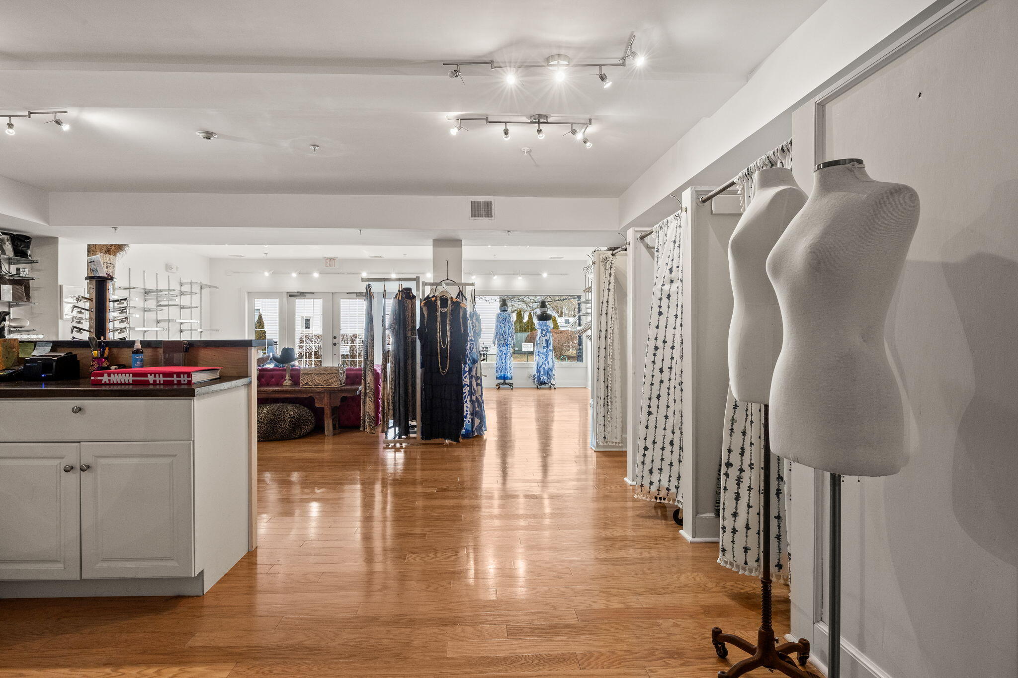 Chatham, Massachusetts 02633, United States, ,Commercial,Pending,81071