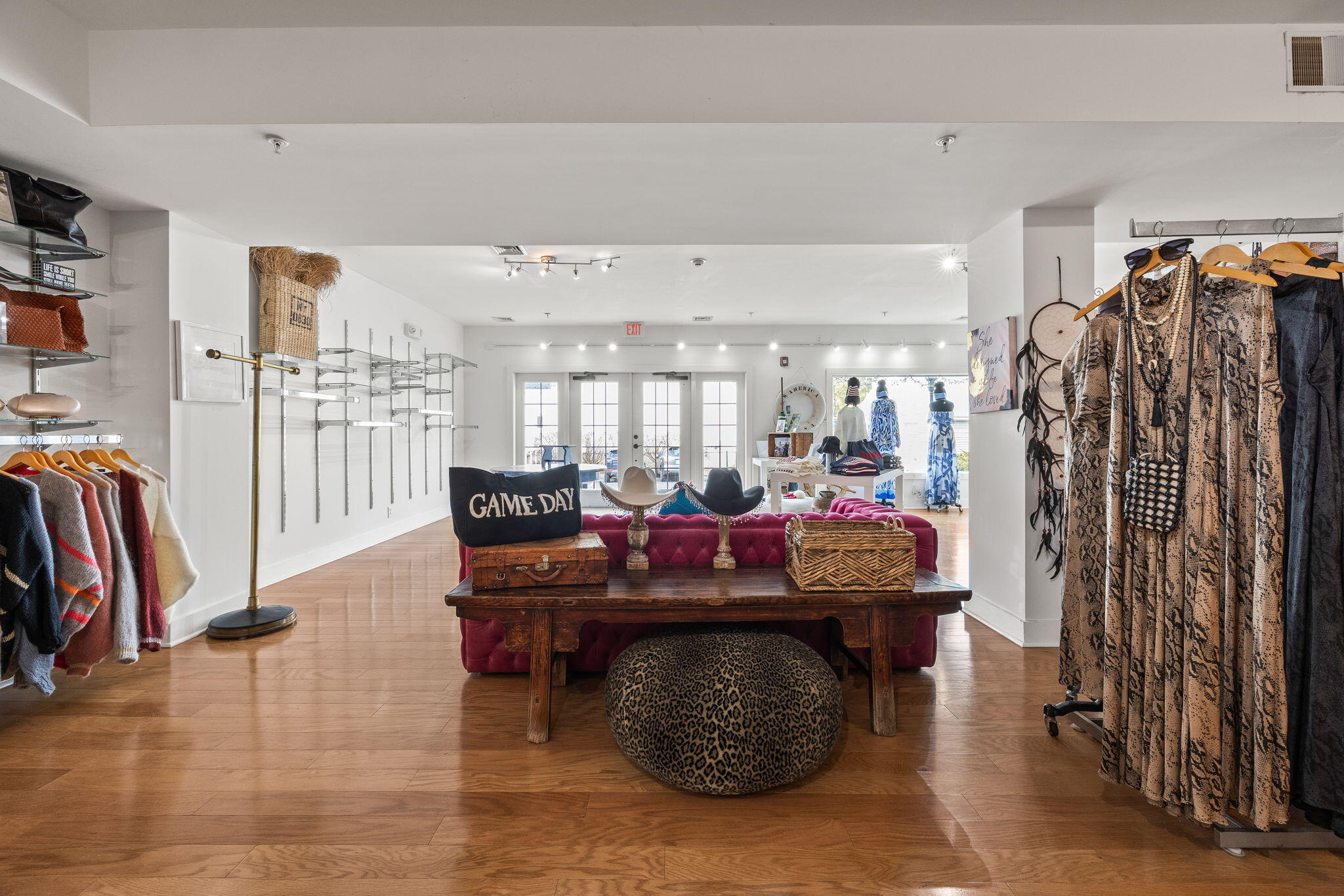 Chatham, Massachusetts 02633, United States, ,Commercial,Pending,81071