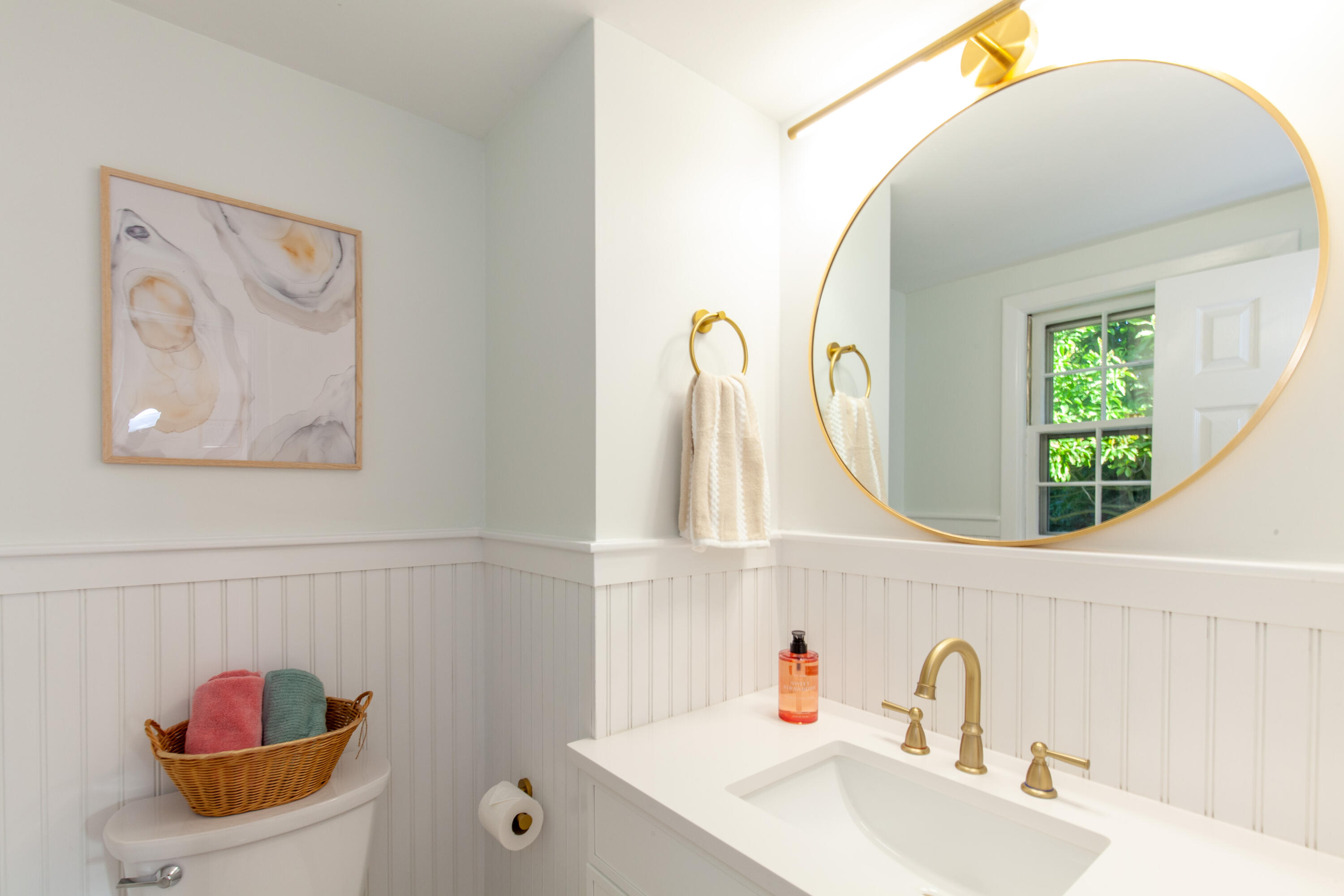 Centerville, Massachusetts 02632, United States, 3 Bedrooms Bedrooms, ,2 BathroomsBathrooms,Residential,Active,170617