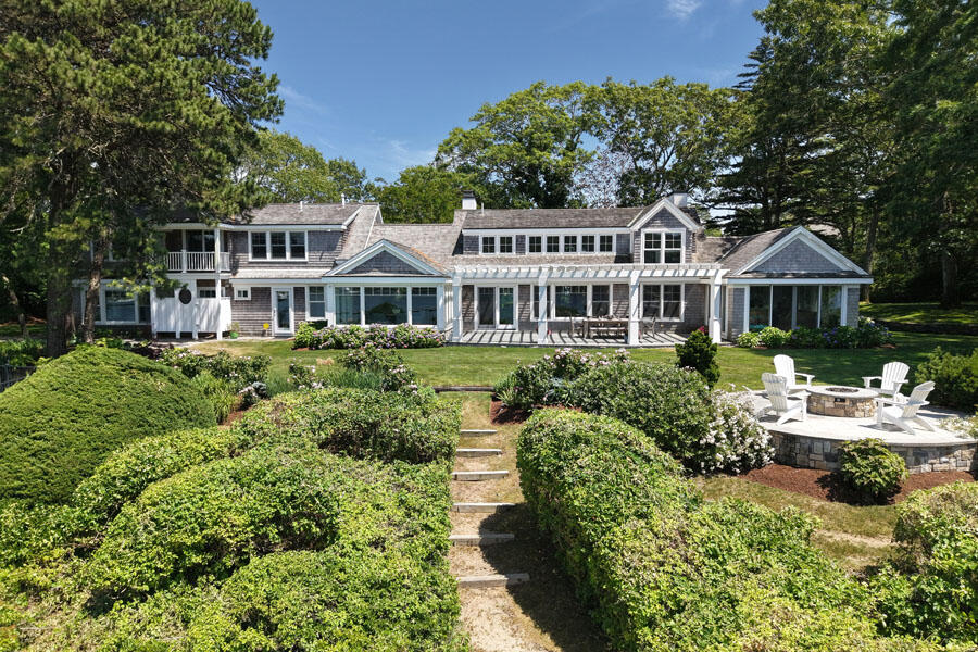 Osterville, Massachusetts 02655, United States, 5 Bedrooms Bedrooms, ,5 BathroomsBathrooms,Residential,Active,84452