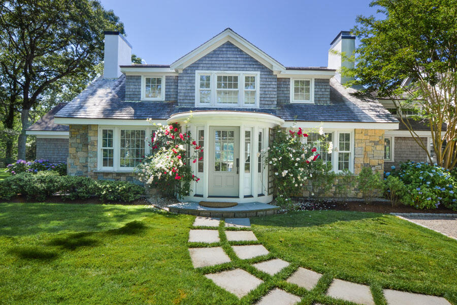 Osterville, Massachusetts 02655, United States, 5 Bedrooms Bedrooms, ,5 BathroomsBathrooms,Residential,Active,84452