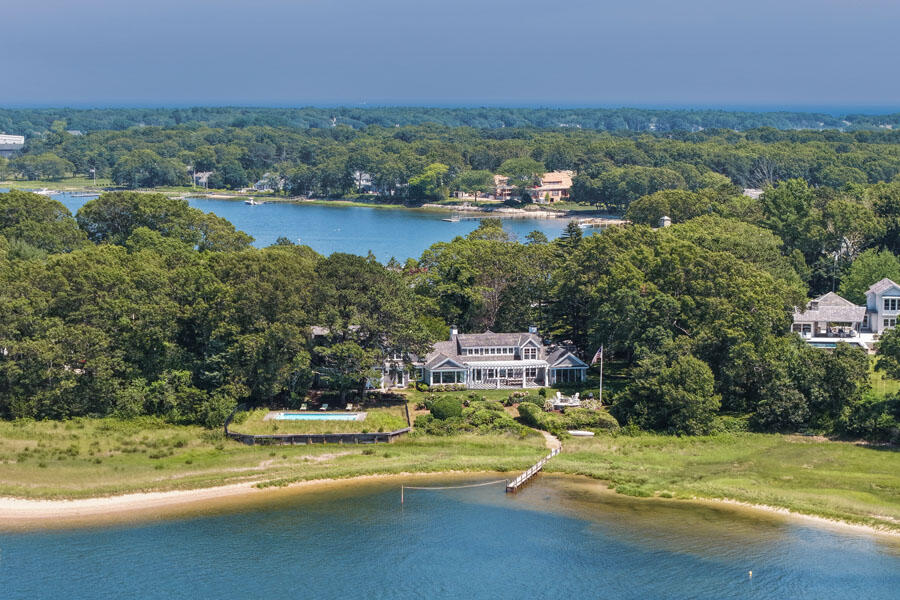 Osterville, Massachusetts 02655, United States, 5 Bedrooms Bedrooms, ,5 BathroomsBathrooms,Residential,Active,84452