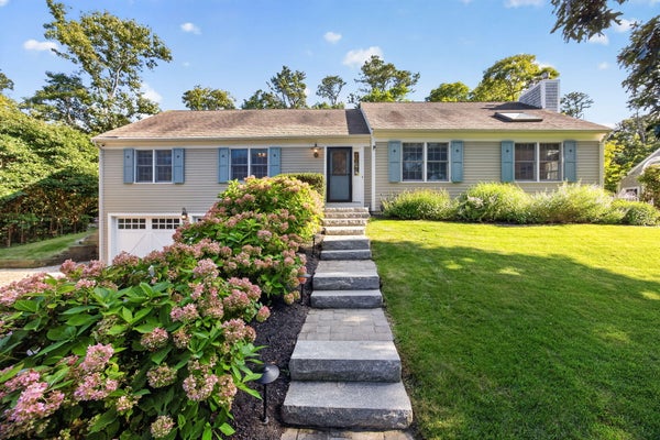 23 TAYLORS POND RD, SOUTH CHATHAM, MA 02659 - Image cceaffd5f986eaaa57c4b95c4535efb5/687281128