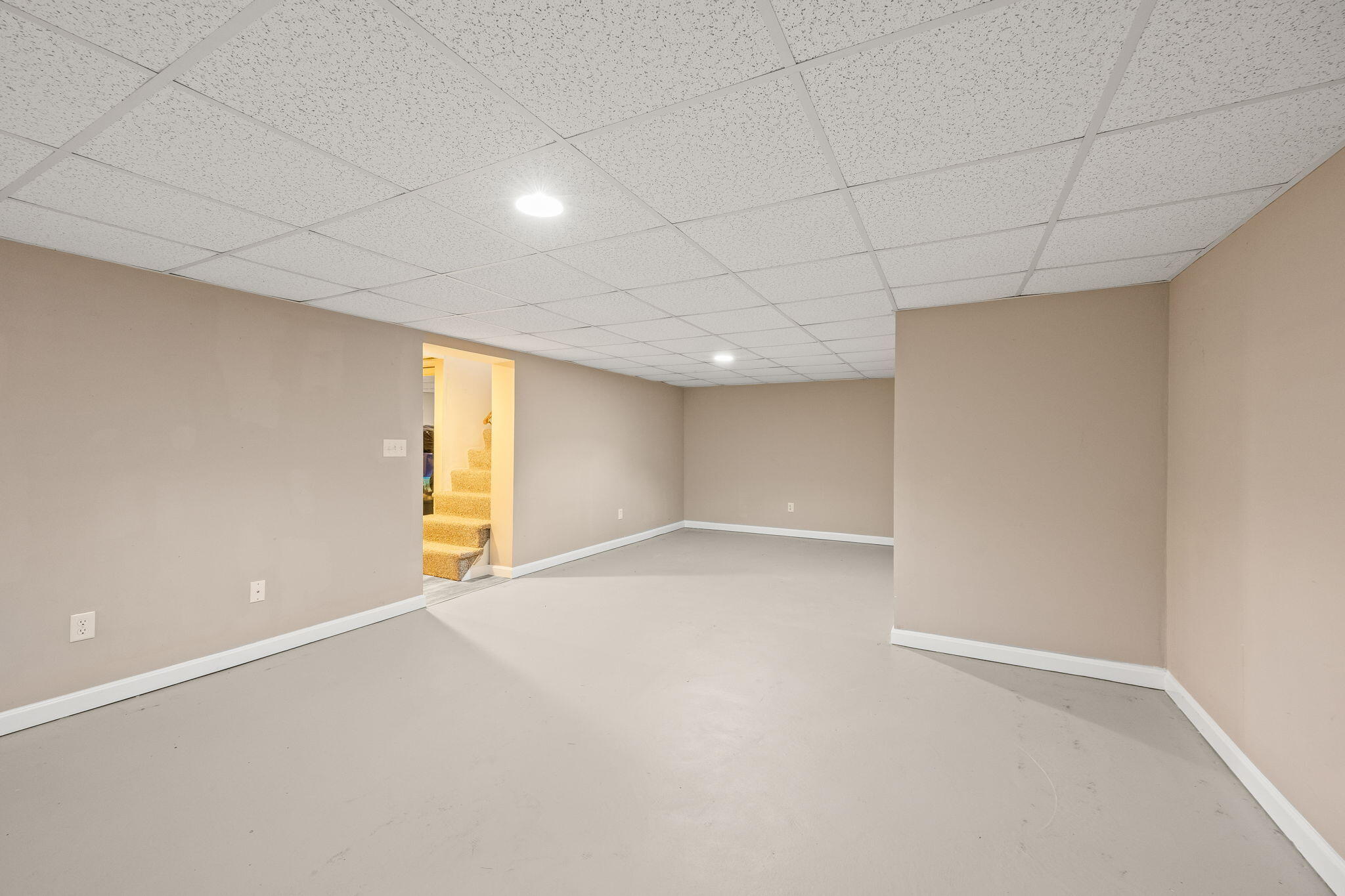 South Dennis, Massachusetts 02660, United States, 3 Bedrooms Bedrooms, ,3 BathroomsBathrooms,Residential,Active,100008