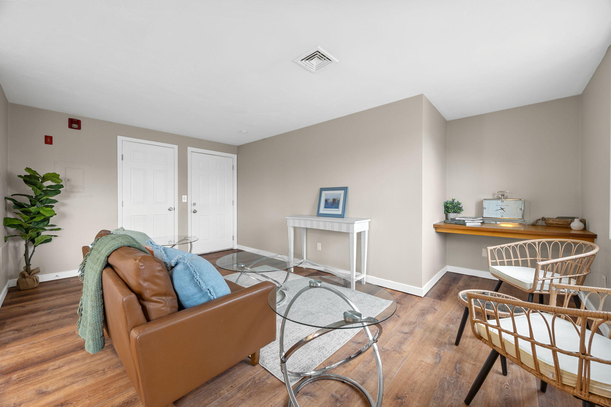 Chatham, Massachusetts 02633, United States, 1 Bedroom Bedrooms, ,1 BathroomBathrooms,Residential,Active,224442