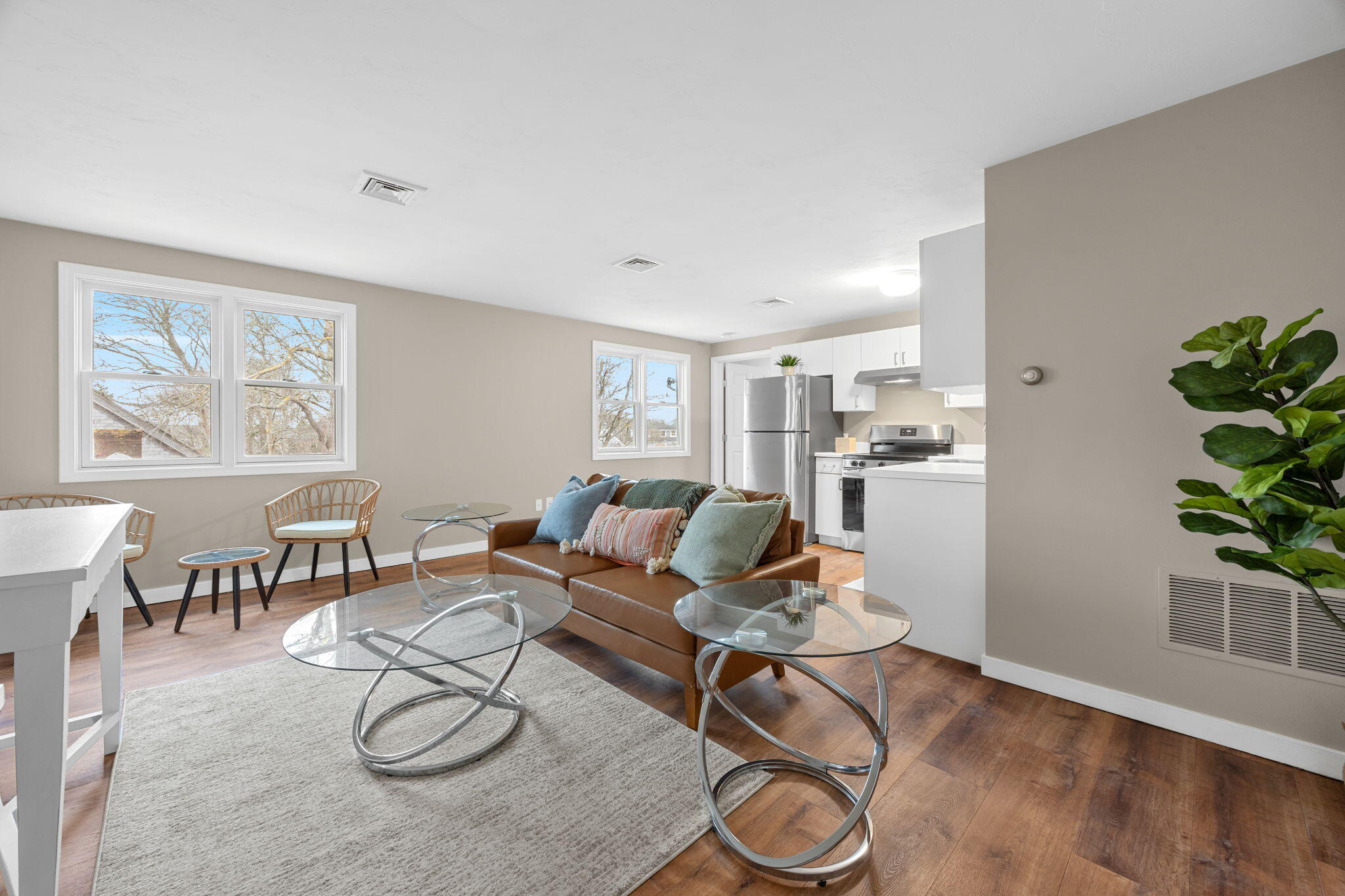 Chatham, Massachusetts 02633, United States, 1 Bedroom Bedrooms, ,1 BathroomBathrooms,Residential,Active,224442