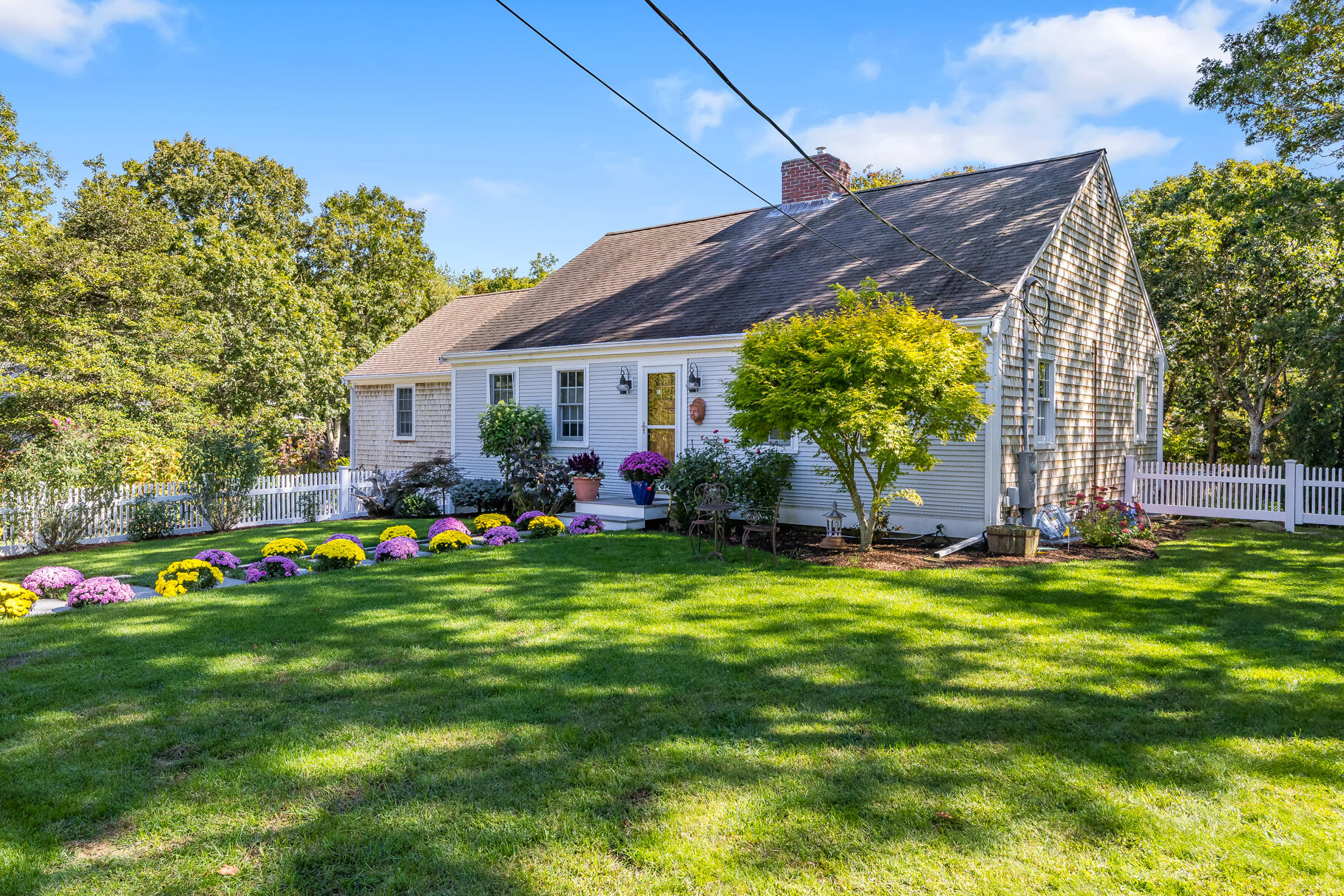 Harwich, Massachusetts 02645, United States, 3 Bedrooms Bedrooms, ,3 BathroomsBathrooms,Residential,Active,246372